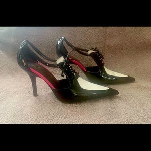 Designer Donald Pliner  Sweet pumps
